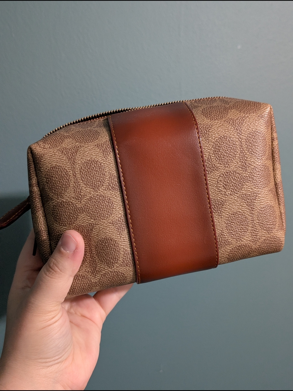 Coach Signature Brown Leather Travel Pouch - Picture 2 of 3
